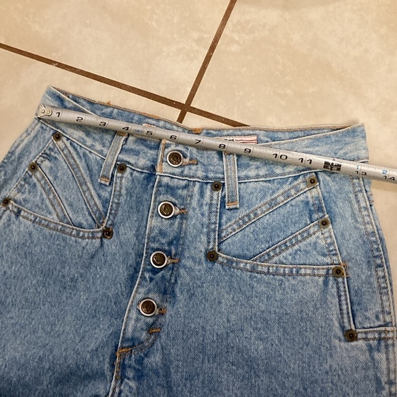 Zena Jeans - Picture 7 of 9